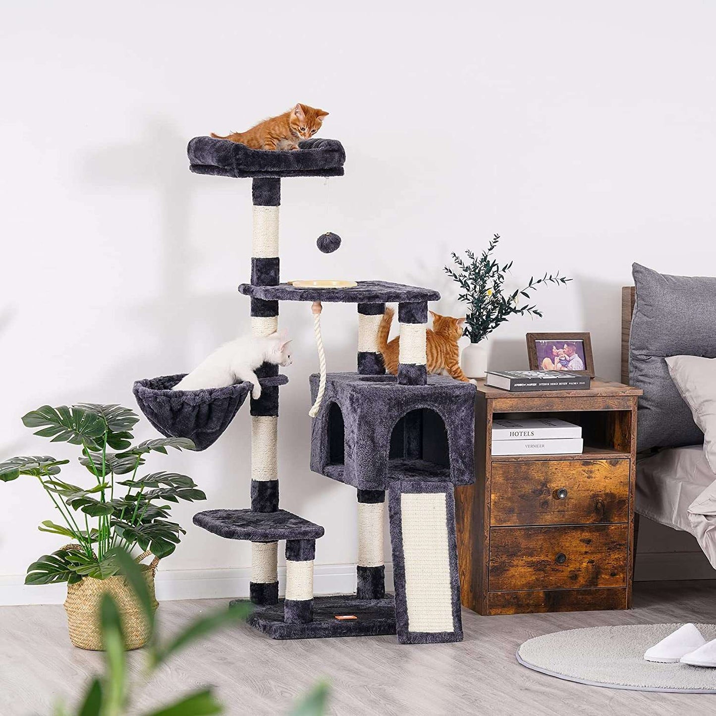 Cat Tree, Cat Tower for Indoor Cats with Scratching Board, Multi-Level Cat Furniture Condo with Feeding Bowl Smoky Gray HCT010G